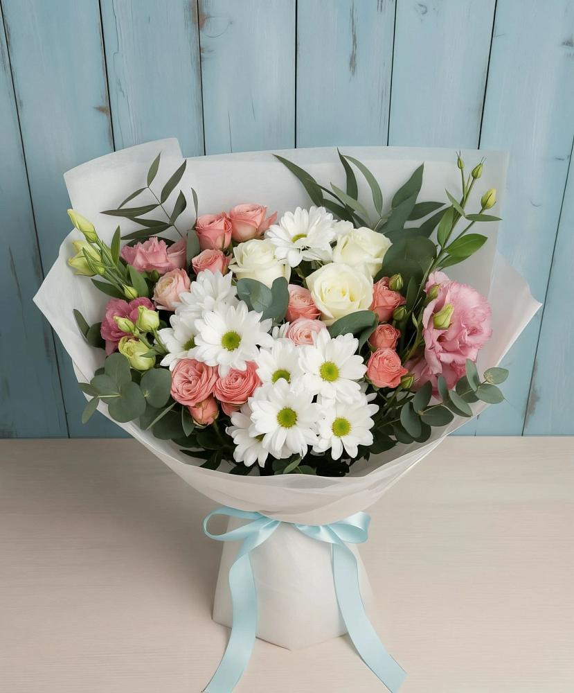 Букет цветов из: Розы, Лизиантусы и Хризантемы в Ягул