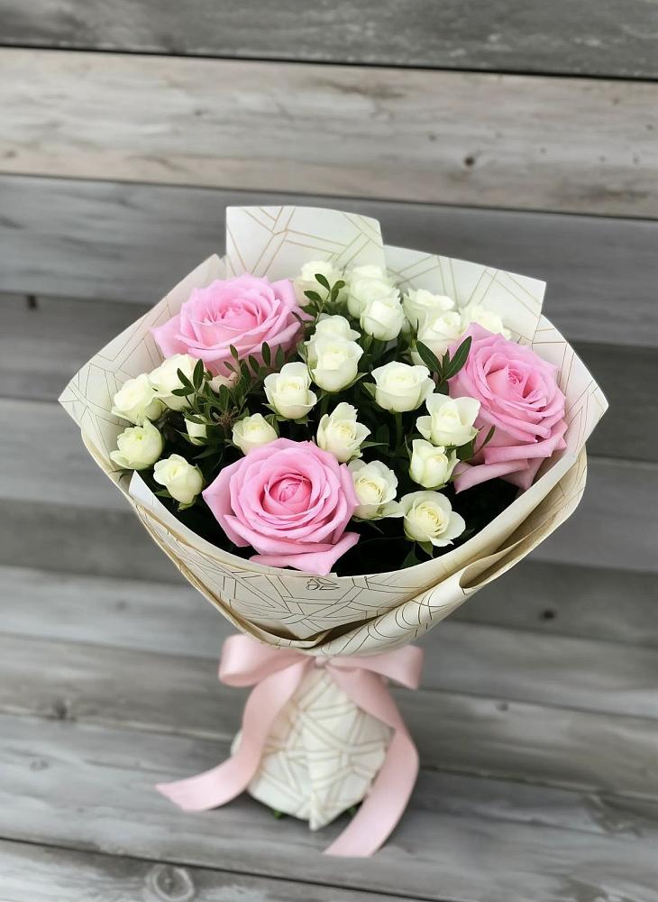 Букет цветов из: Розы в Ягул