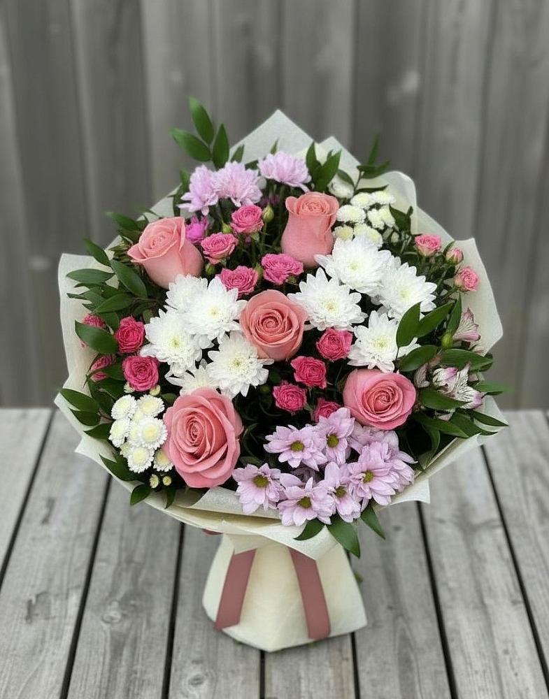 Букет цветов из: Альстромерии, Гвоздики, Розы и Хризантемы в Ягул