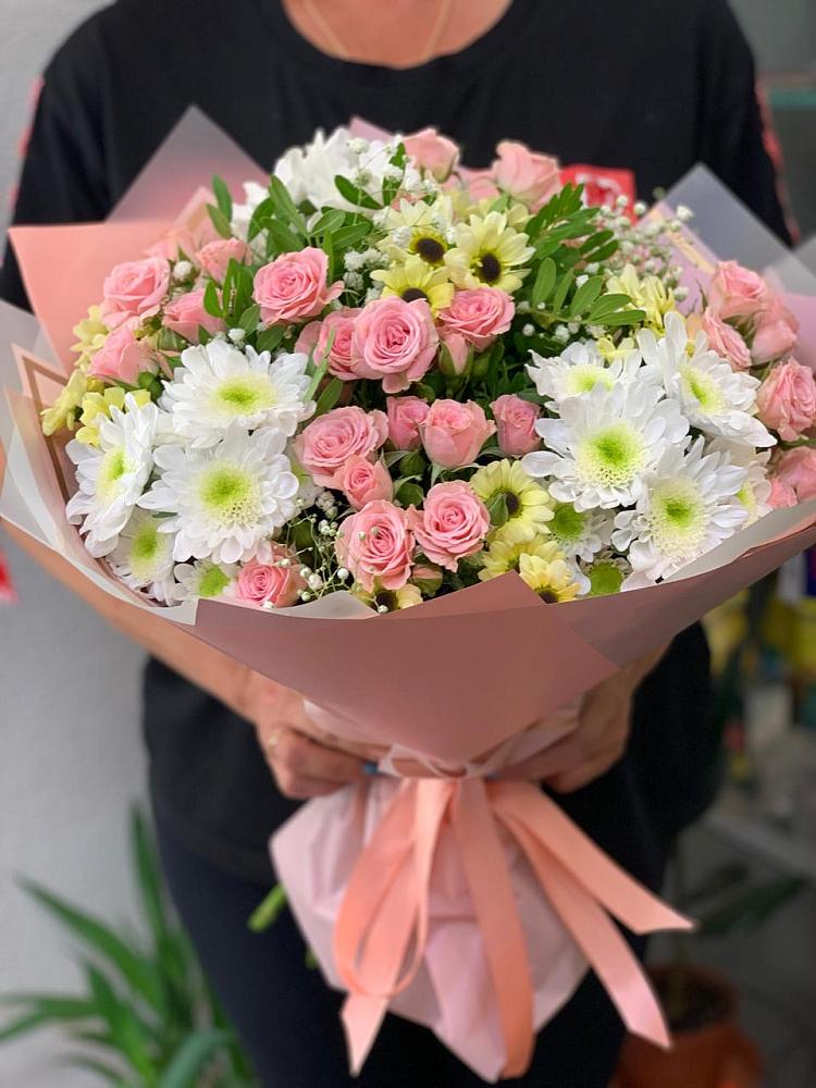 Букет цветов из: Розы и Хризантемы в Ягул