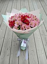 Букет цветов из:  Альстромерии в Ягул