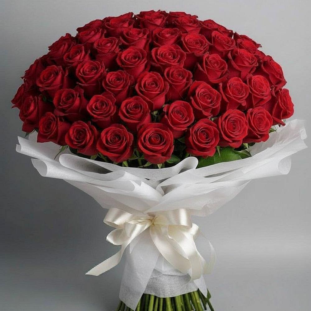 Букет 101 Красная роза Блэк Мэджик в Ягул