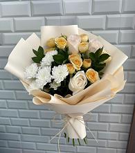 Букет цветов из:  Розы и Хризантемы в Ягул