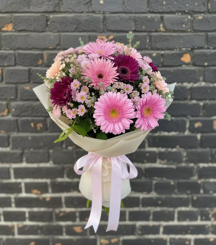 Букет цветов из: Герберы и Хризантемы в Ягул