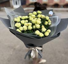 Букет Белые кустовые розы Солинеро #REPLACE_PRED# Ягул
