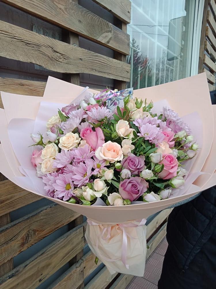 Букет цветов из: Розы и Хризантемы в Ягул