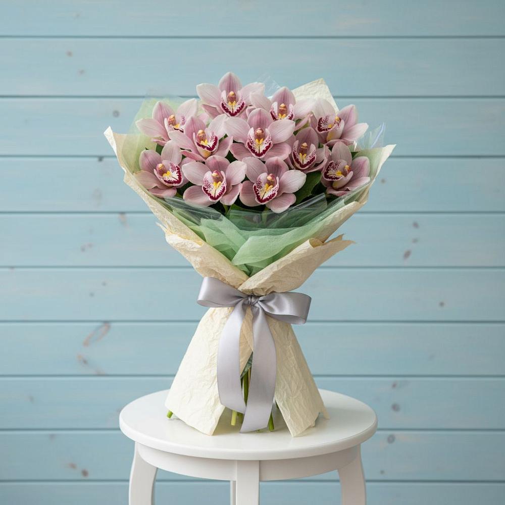 Букет цветов из: Орхидеи и Розы в Ягул