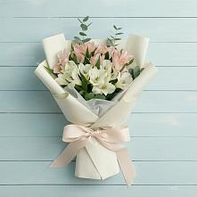 Букет цветов из:  Альстромерии #REPLACE_PRED# Ягул