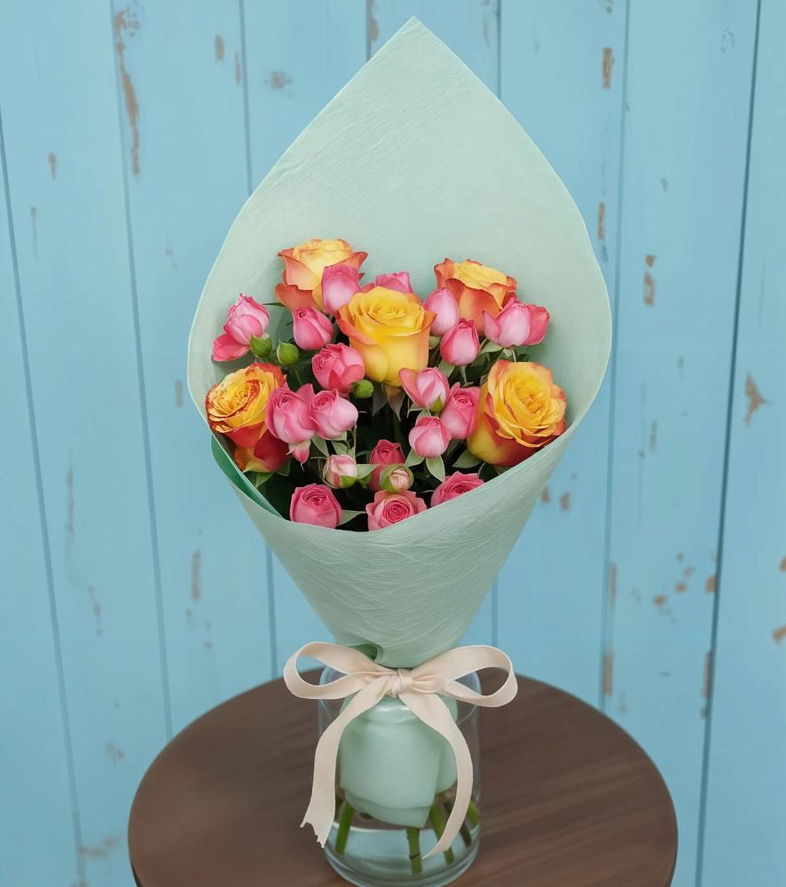 Букет цветов из: Розы в Ягул