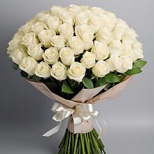 Букет 101 беля роза Белоснежка в Ягул