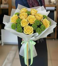 Букет цветов из:  Хризантемы и Розы в Ягул