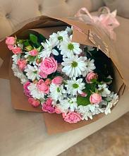 Букет цветов из:  Розы и Хризантемы в Ягул