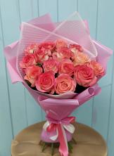 Букет 15 Розовых роз Равель в Ягул