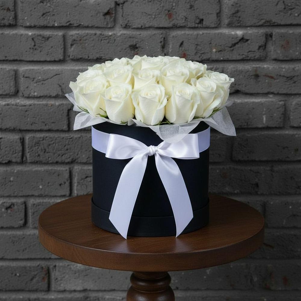 Цветочная композиция из Розы в шляпной коробке в Ягул