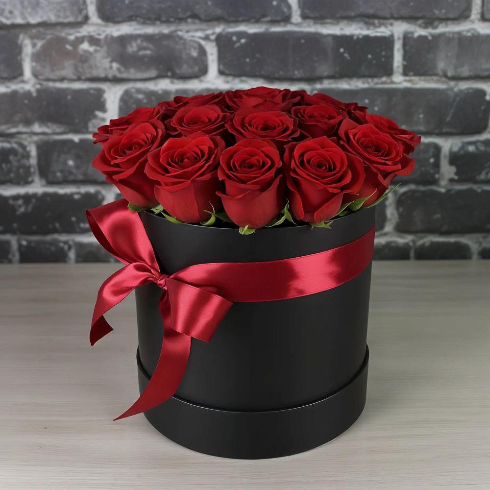 Цветочная композиция из Розы в шляпной коробке в Ягул