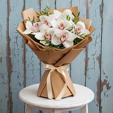 Букет цветов из:  Орхидеи и Розы #REPLACE_PRED# Ягул